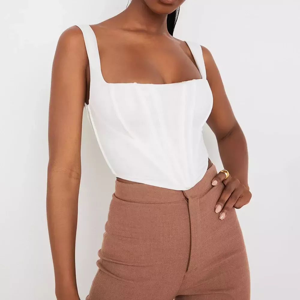 Haut corset blanc style bustier à bretelles