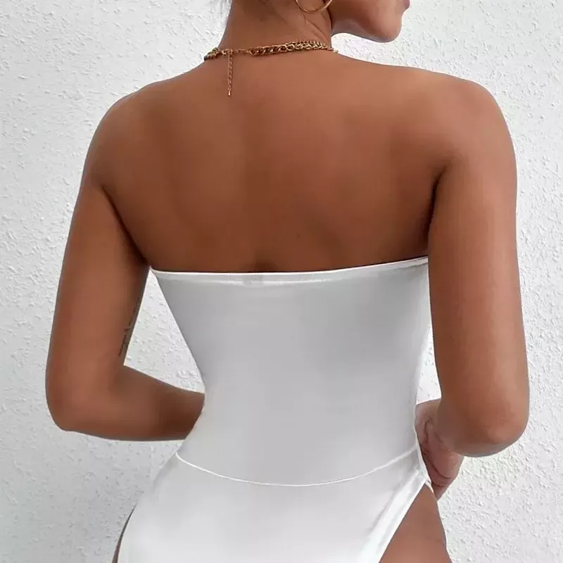 Body bustier blanc à encolure échancrée