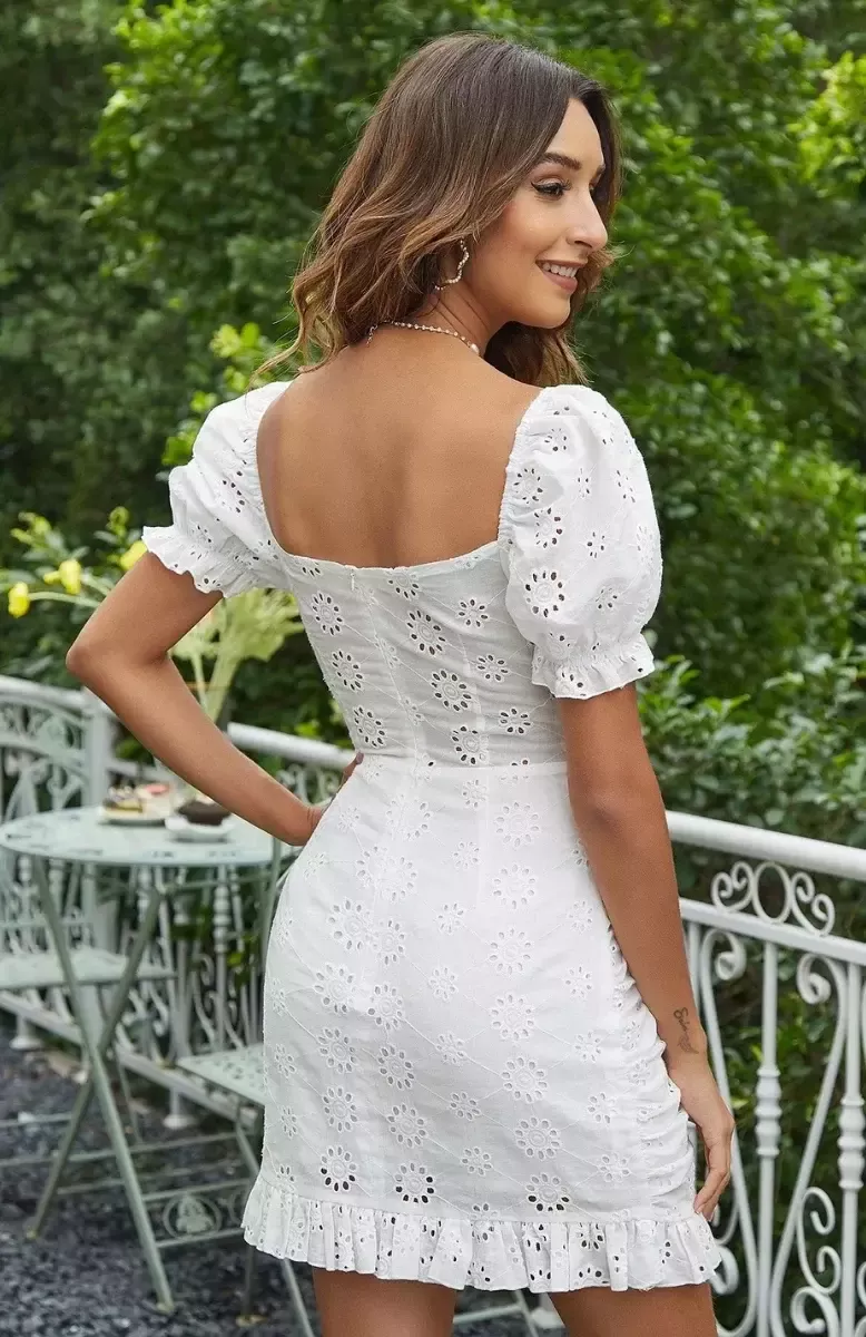 Robe avec corset lacé