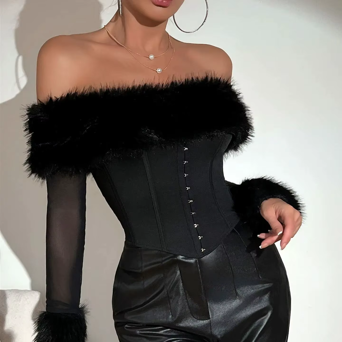 Corset plume noir